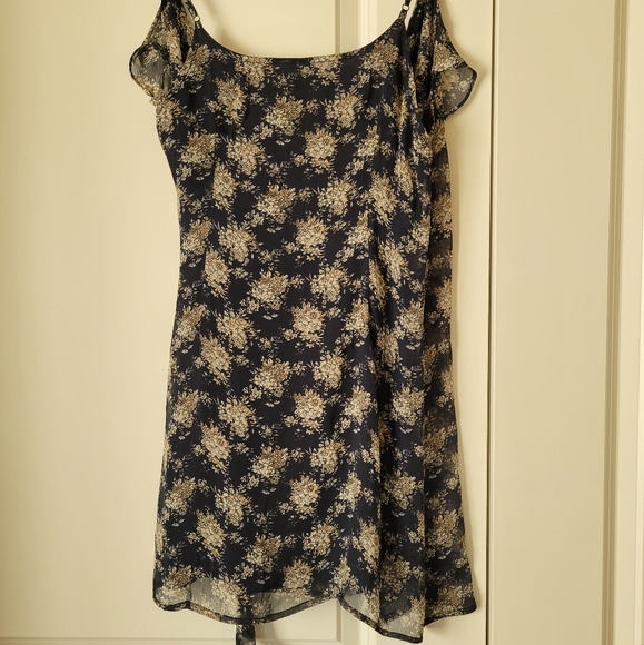 GRADE & GATHER SLEEVELESS BLOUSE - Picture 2 of 6